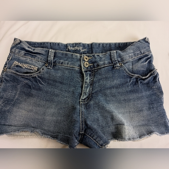 2/$30 AMETHYST JEANS Edgy Blue Denim Western Booty Shorts (#1,437) - Picture 1 of 8